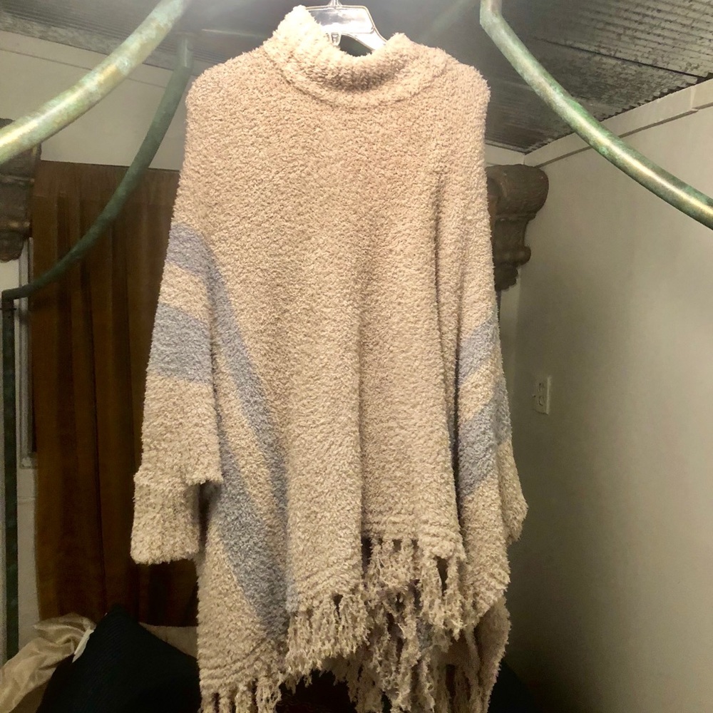 Barefoot dreams sweater